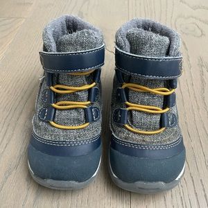 See Kai Run Navy/Gray Boots (8T)